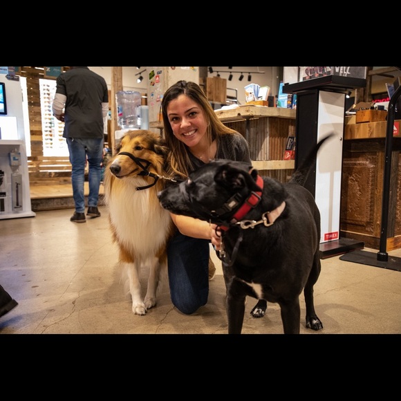 Meet your Posher, Jasmin - Picture 2 of 2